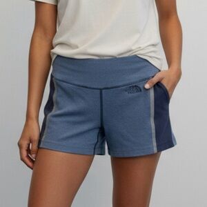 The North Face Blue Stretch Active Shorts Women’s M Nylon Blend Training Hiking